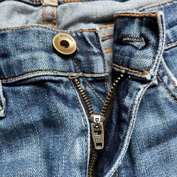 Rag & Bone women’s size 25 light Blue Dre distressed jeans - Picture 4 of 7